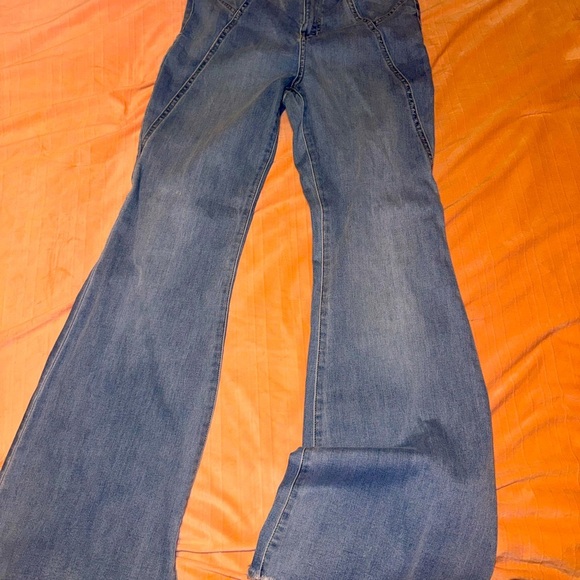 Rewash Women’s Light Blue Relaxed Jeans - Picture 3 of 5